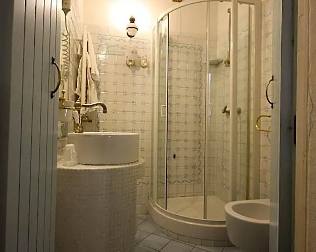 Cherubini Otel 2*