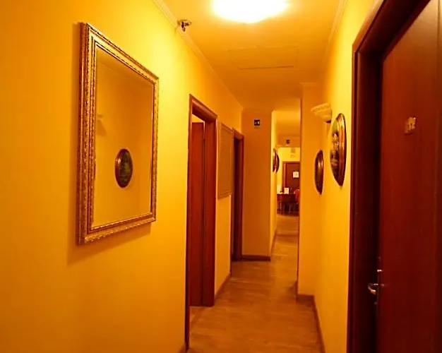 Cherubini Otel 2*